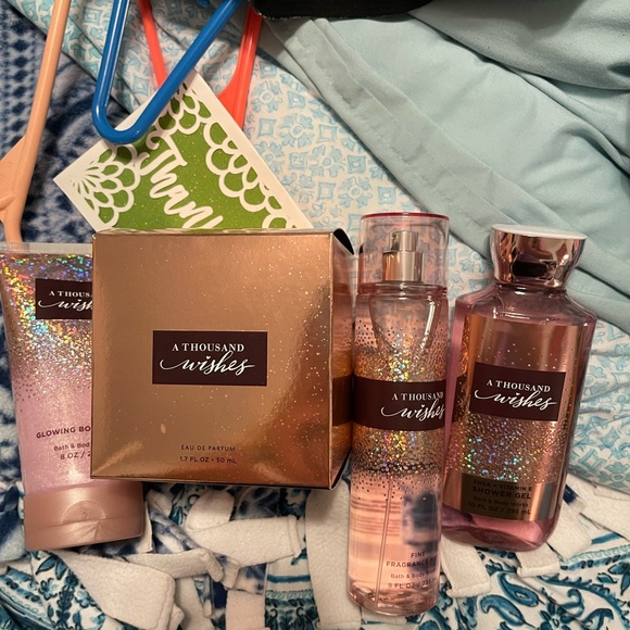 Bundle - Picture 2 of 2